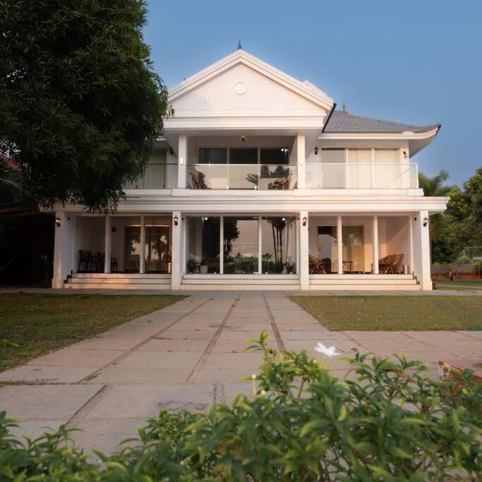 Riveria Portico - River Side 6 Bedroom Private Pool Bungalow North Paravur Dış mekan fotoğraf
