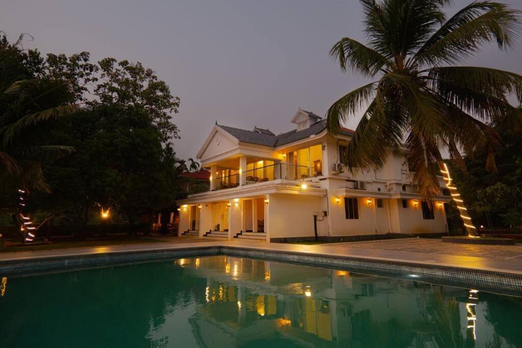 Riveria Portico - River Side 6 Bedroom Private Pool Bungalow North Paravur Dış mekan fotoğraf